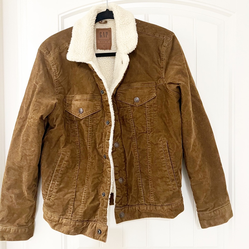 Men’s Gap Icon Corduroy Sherpa Lined Jacket - Size small NWT